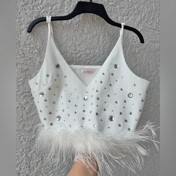 La’ Ros White V-neck Feather Crop Top with crystals Medium - Picture 3 of 13